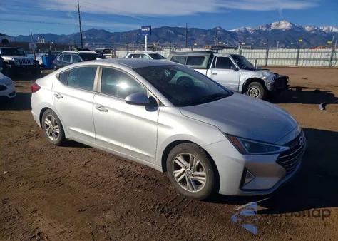 2019 Hyundai Elantra Sel z USA, uszkodzony, nr VIN KMHD84LF0KU742018
